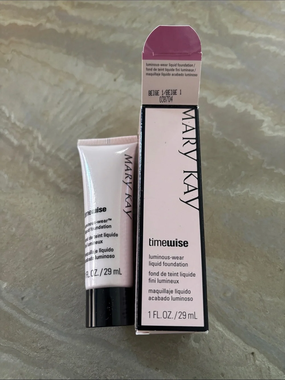 Mary Kay Timewise BEIGE 1 luminous-wear liquid foundation / New in Box